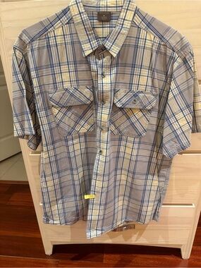 Men's Short-Sleeve Plaid Button-Up Shirt - Blue & Cream